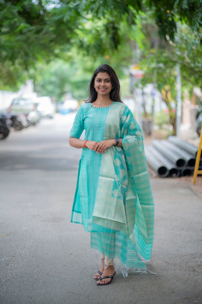 TISSUE KURTI WITH BANARAS DUPATTA
