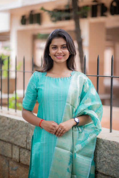 TISSUE KURTI WITH BANARAS DUPATTA
