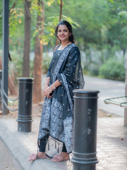 JACQUARD KURTI WITH DUPATTA