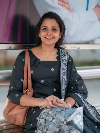 JACQUARD KURTI WITH DUPATTA