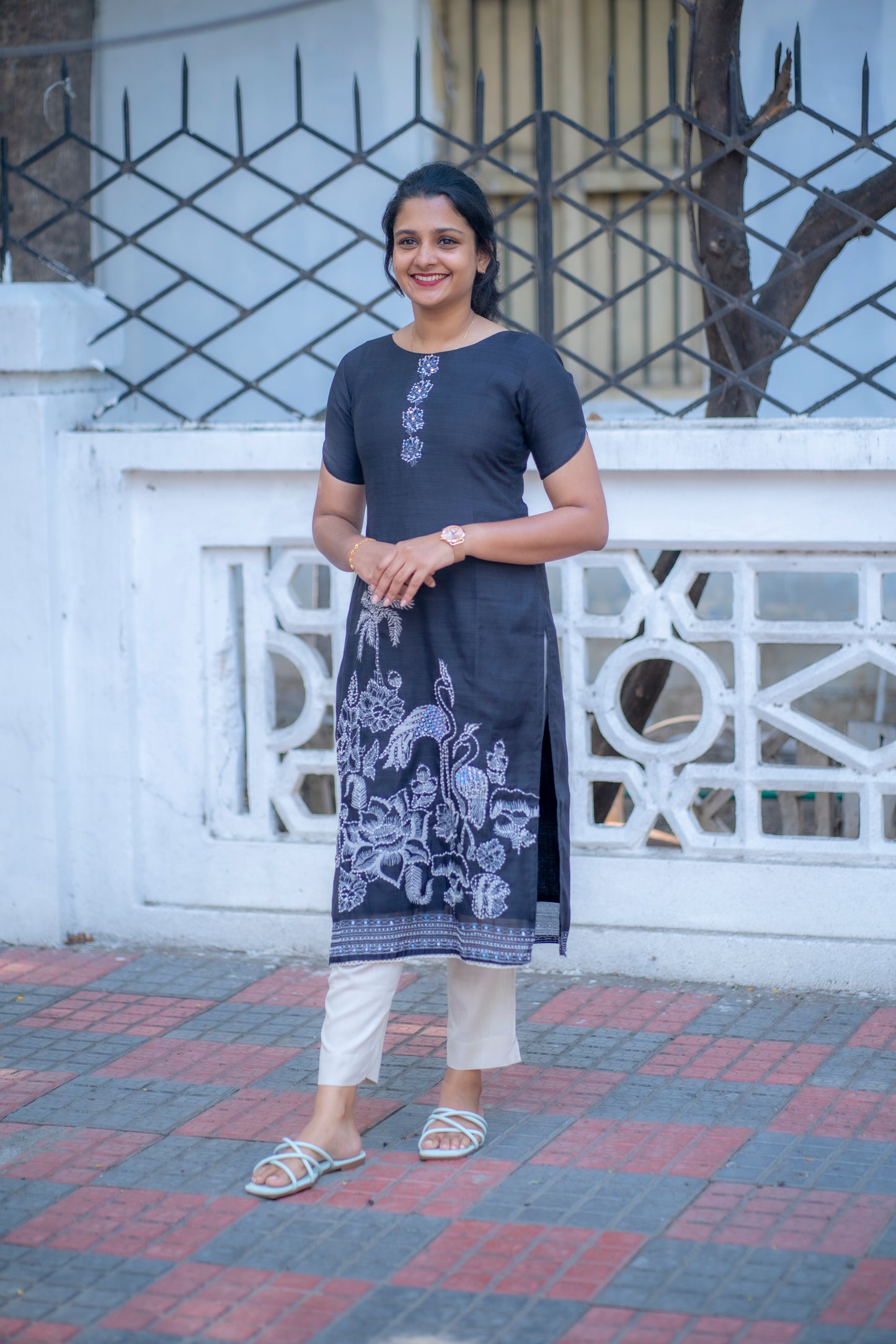 LINEN SEQUENCE SALWAR SUIT