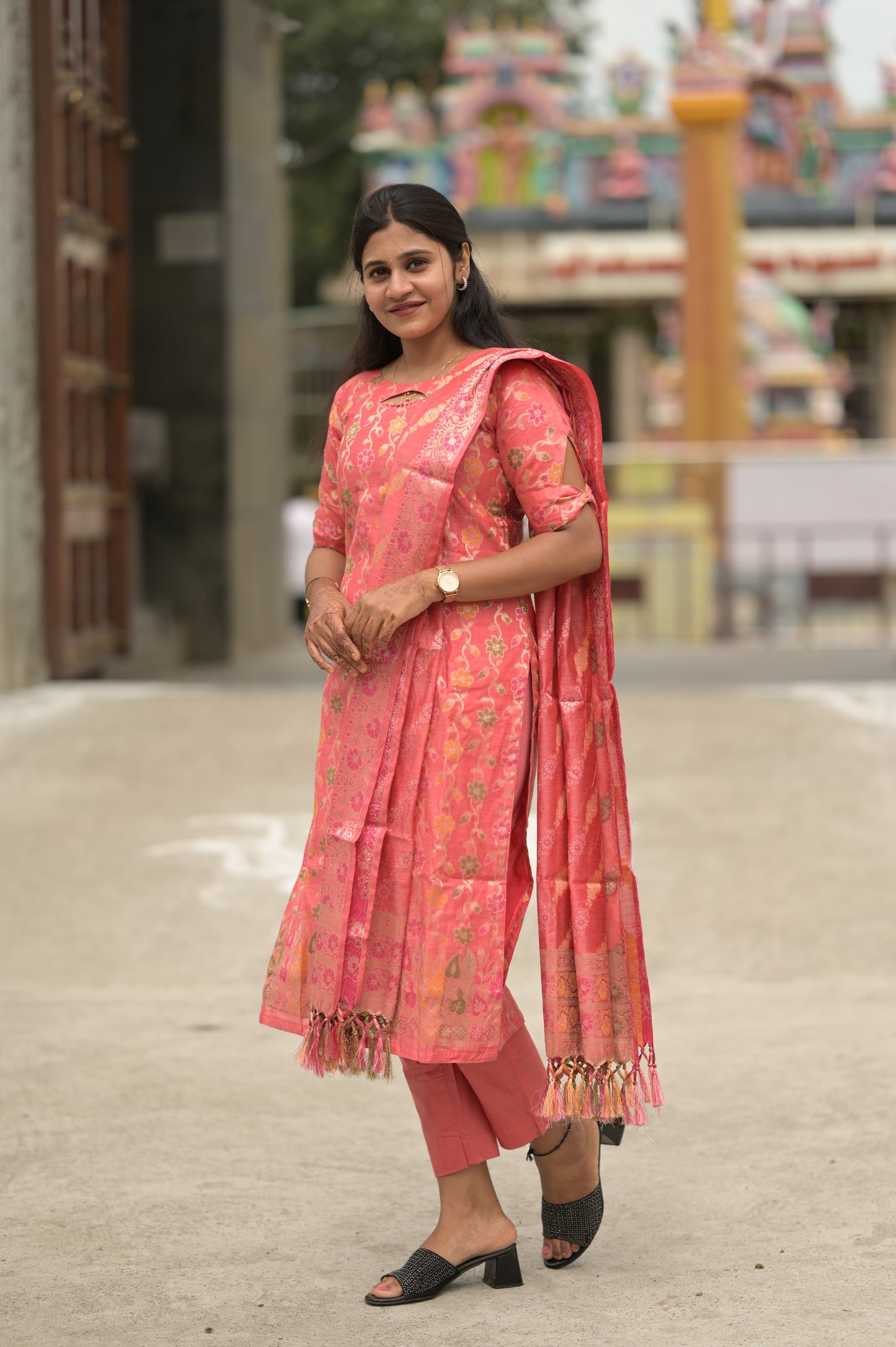 SALWAR SUIT
