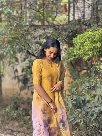 MUSLIN SHIMMER KURTI WITH DUPATTA - D189